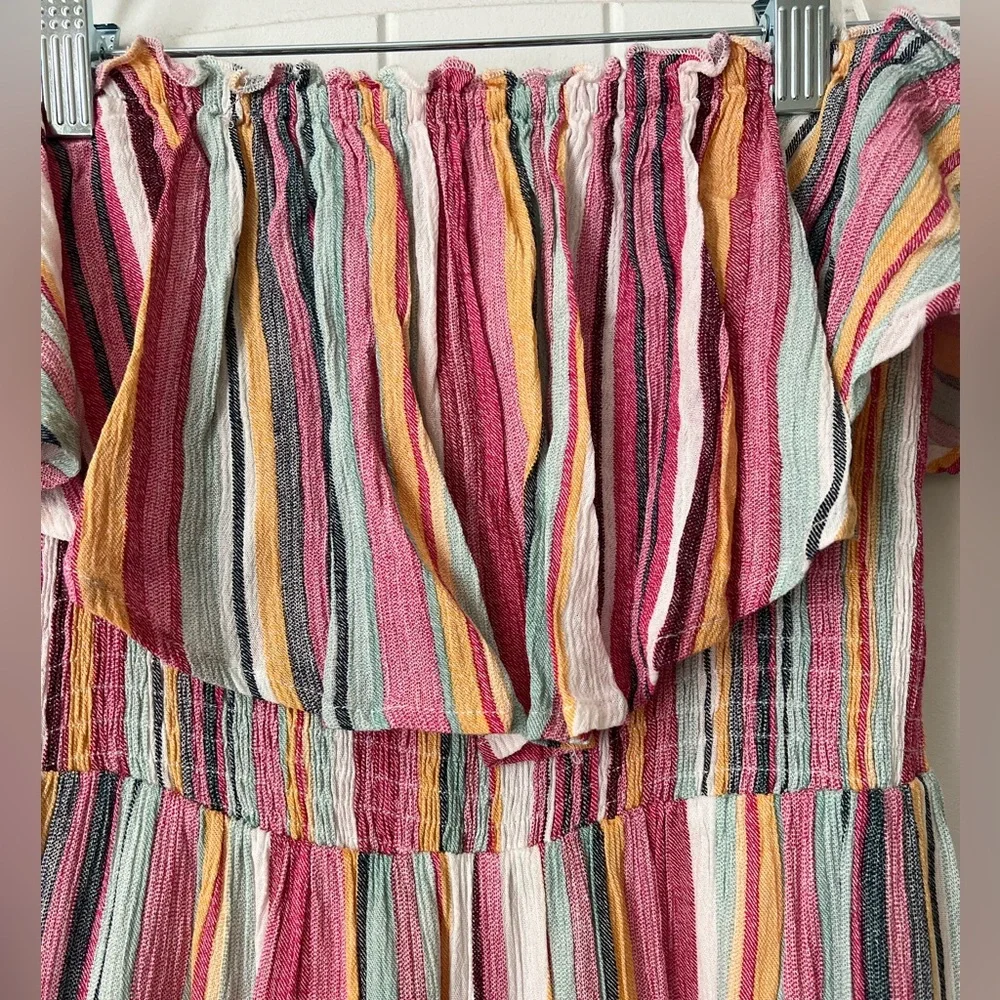 Striped ruffle jumpsuit - Picture 4 of 7